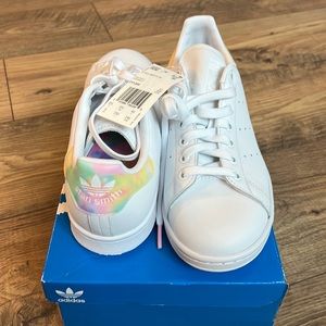 New never worn Adidas Stan Smith Tie dye size 8